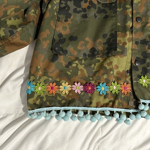 Jacket - Picture 2 of 4